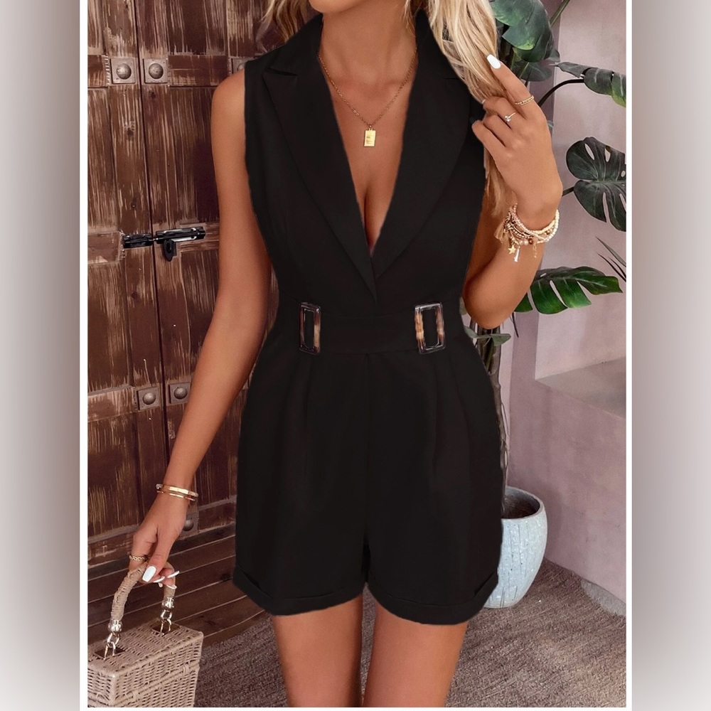 LAST ONE 🔥 Black French Lapel Neck Romper With Pockets - Picture 2 of 6